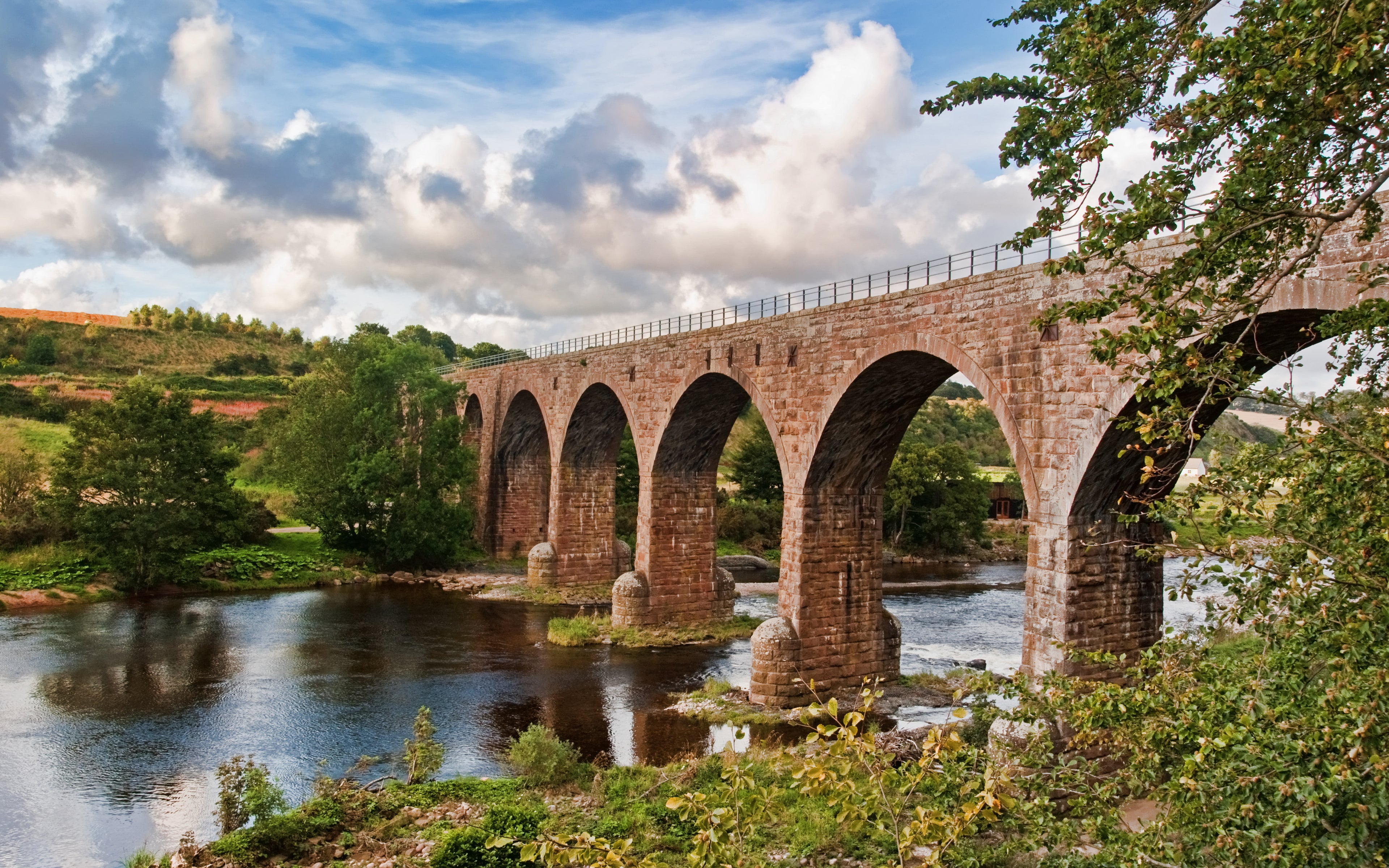 SCOTLAND’S RUGGED COASTLINE & MAJESTIC CASTLES | Monday 16th August 2027 - 5 Days